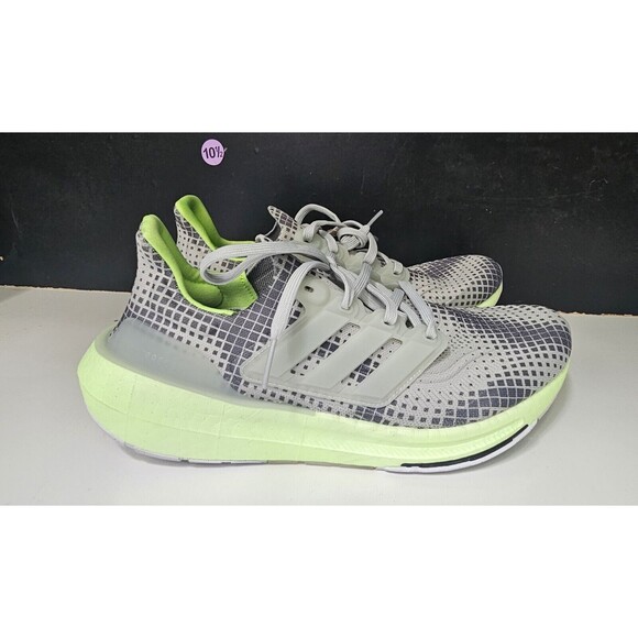 New Size 10.5 Men's Adidas Ultraboost Light Grey Silver Digital Green IG7963 - Picture 9 of 12